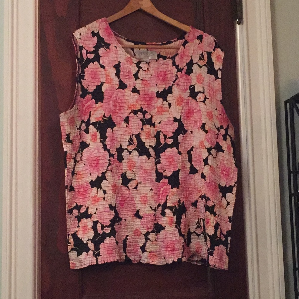 Floral Sleeveless Top